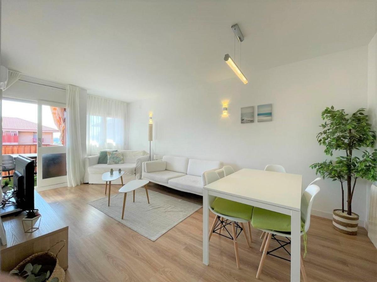 Apartamento Con Piscina Y Gran Terraza Con Vistas - Muy Cerca De La Playa, El Centro Y La Estacion Apartment Виласар де Мар Екстериор снимка
