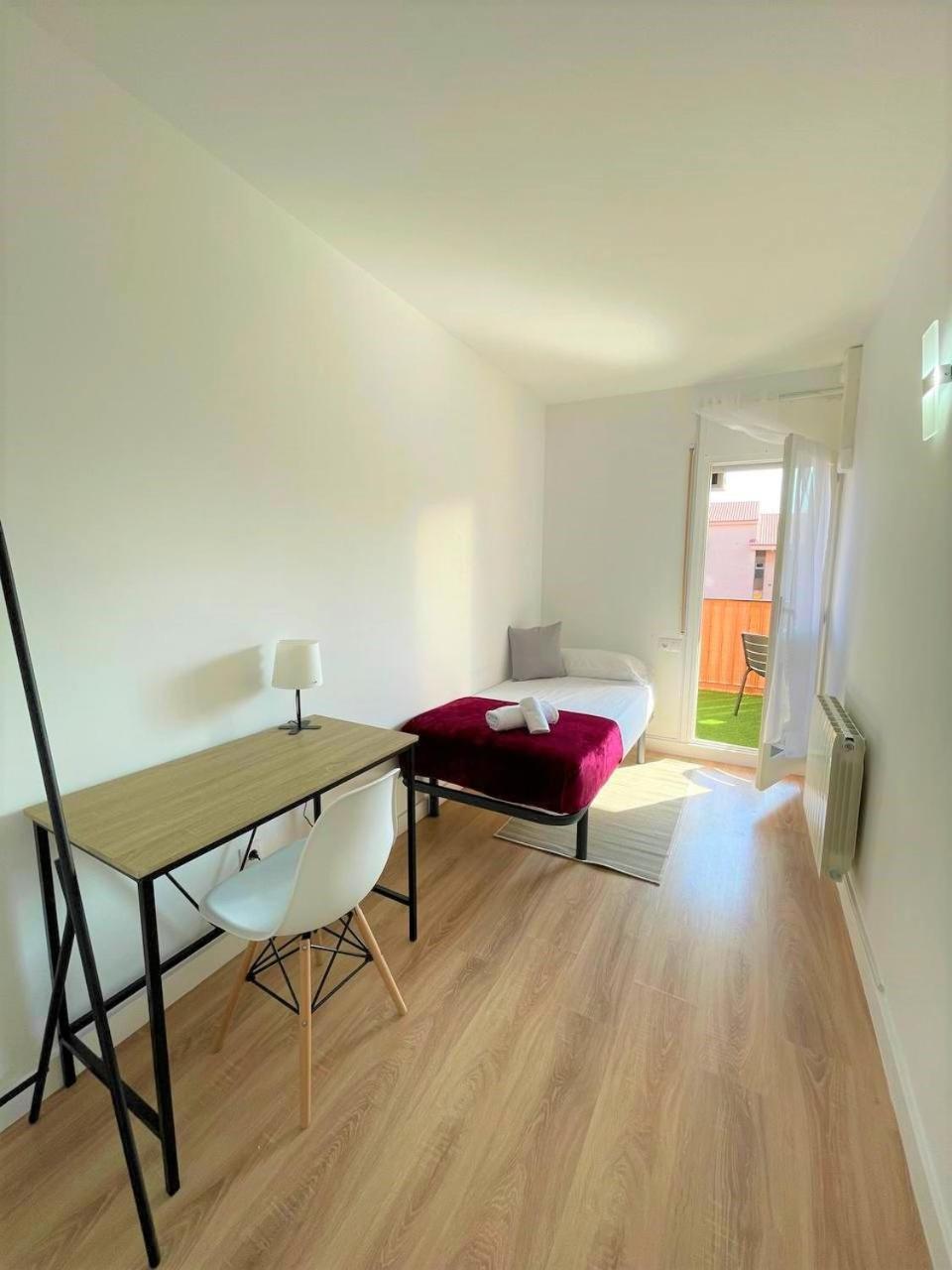 Apartamento Con Piscina Y Gran Terraza Con Vistas - Muy Cerca De La Playa, El Centro Y La Estacion Apartment Виласар де Мар Екстериор снимка
