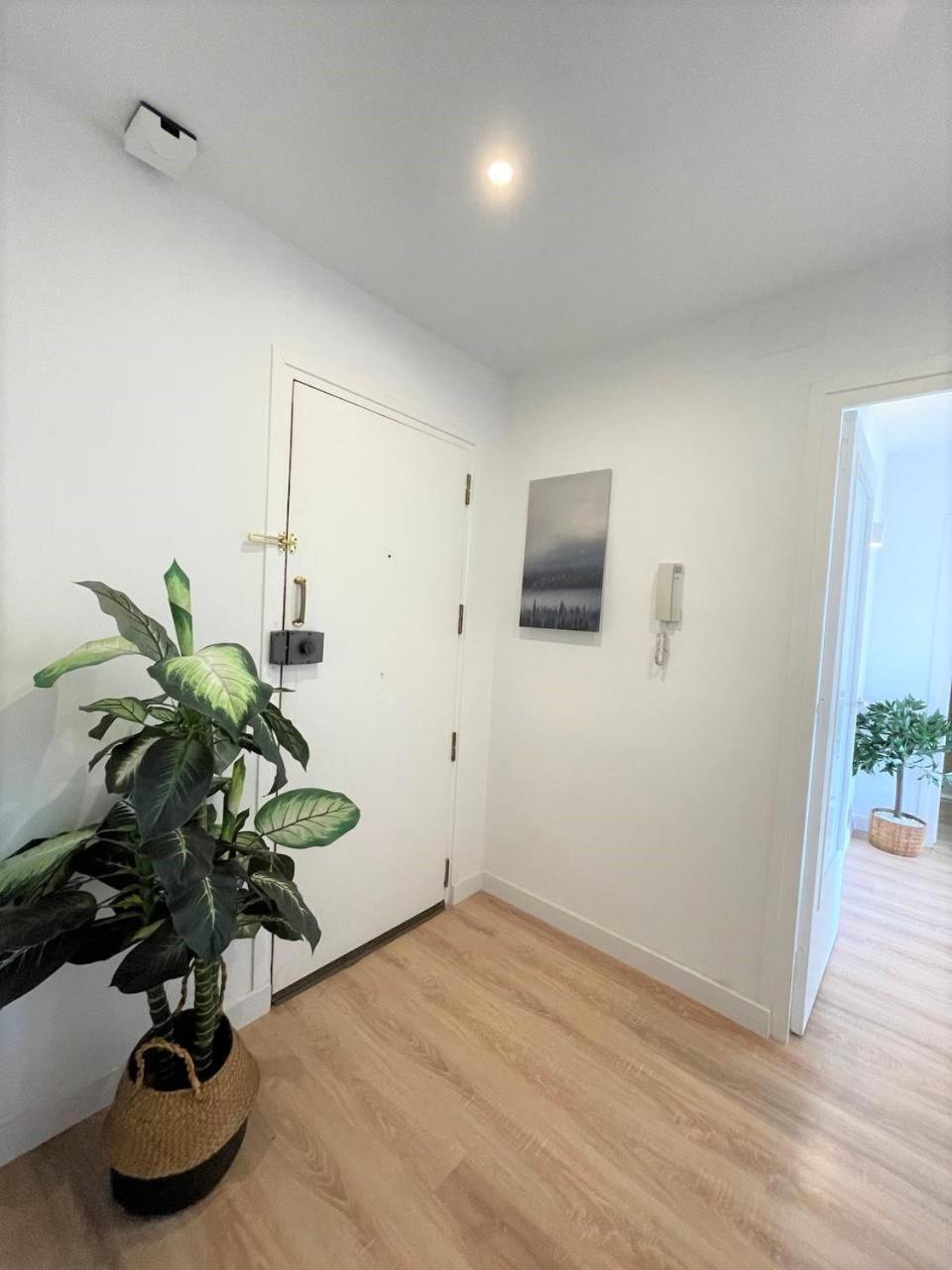 Apartamento Con Piscina Y Gran Terraza Con Vistas - Muy Cerca De La Playa, El Centro Y La Estacion Apartment Виласар де Мар Екстериор снимка