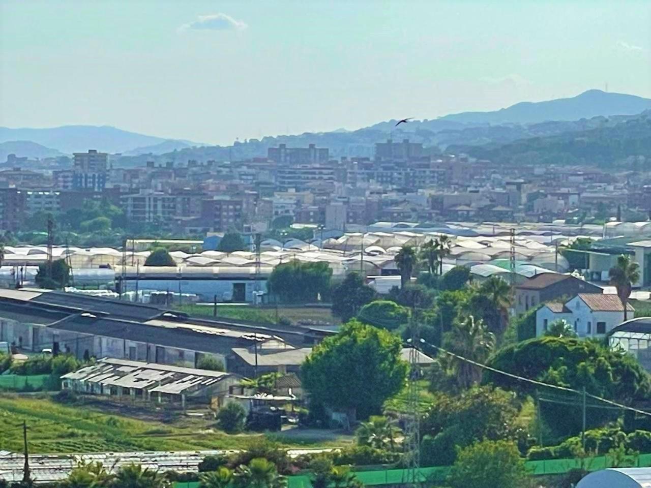 Apartamento Con Piscina Y Gran Terraza Con Vistas - Muy Cerca De La Playa, El Centro Y La Estacion Apartment Виласар де Мар Екстериор снимка
